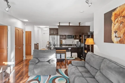 301 11887 Burnett Street, Maple Ridge, BC, Maple Ridge — Apartment/Condo for sale