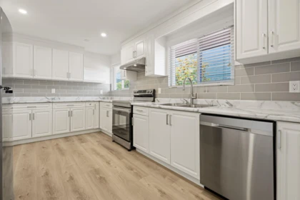 Breakfast Nook Photo of 583 Park Street, Hope, BC