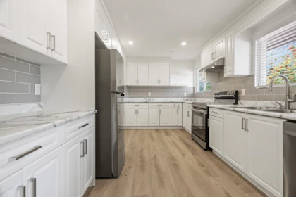 Kitchen Island Photo of 583 Park Street, Hope, BC