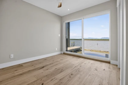 Hallway Photo of 10 3871 W River Road, Delta, BC