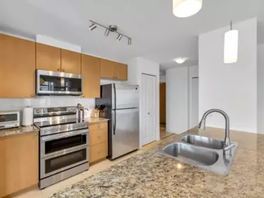 Kitchen Photo of 1205 610 Victoria Street, New Westminster, BC