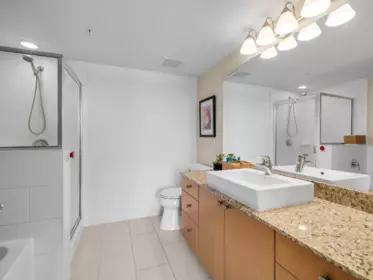 Primary Bathroom Photo of 1205 610 Victoria Street, New Westminster, BC