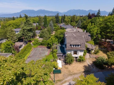 4987 Connaught Drive, Vancouver, BC, Vancouver — Single Family Residence for sale