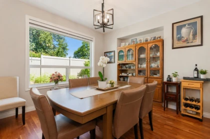 Breakfast Nook Photo of 46449 Stoney Creek Drive, Chilliwack, BC