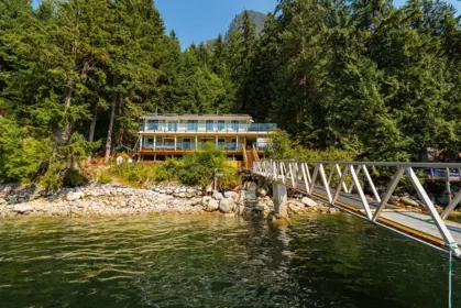 Backyard Photo of 29 E Croker Island, North Vancouver, BC