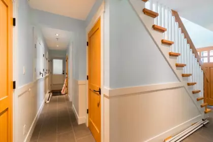 Entry Foyer Photo of 29 E Croker Island, North Vancouver, BC