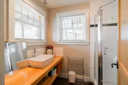 Mudroom Photo of 29 E Croker Island, North Vancouver, BC