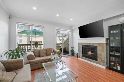 30 8383 159 Street, Surrey, BC, Surrey — Townhouse for sale