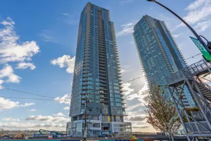 703 660 Quayside Drive, New Westminster, BC, New Westminster — Apartment/Condo for sale