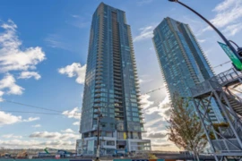 703 660 Quayside Drive, New Westminster, BC