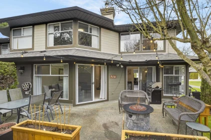 Kitchen Photo of 109 16080 82 Avenue, Surrey, BC