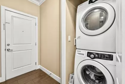 Office / Den Photo of 411 13897 Fraser Highway, Surrey, BC