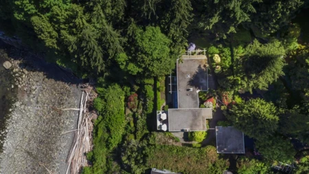 Outdoor Patio Photo of 7145 Cliff Road, West Vancouver, BC