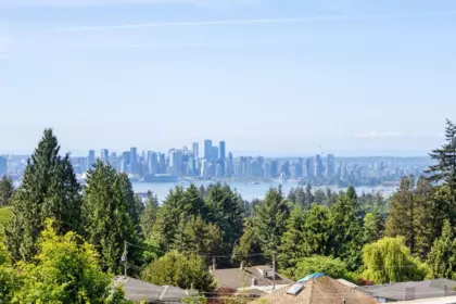 Powder Room Photo of 102 107 W 27th Street, North Vancouver, BC