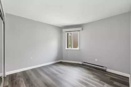 Walk-In Closet Photo of 102 107 W 27th Street, North Vancouver, BC