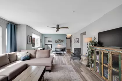 110 1468 Pemberton Avenue, Squamish, BC, Squamish — Apartment/Condo for sale