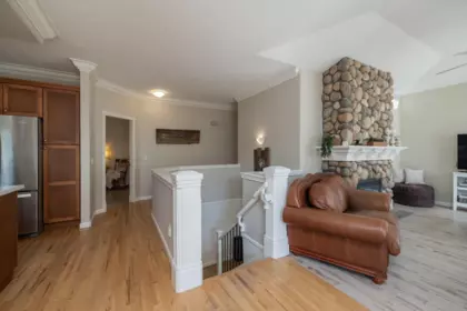 Kitchen Island Photo of 32998 Boothby Avenue, Mission, BC