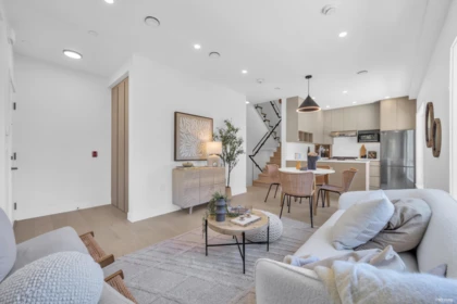 2 3800 Pender Street, Burnaby, BC, Burnaby — Half Duplex for sale
