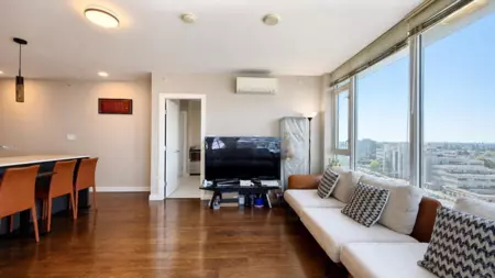 1202 6971 Elmbridge Way, Richmond, BC, Richmond — Apartment/Condo for sale