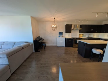414 500 Royal Avenue, New Westminster, BC, New Westminster — Apartment/Condo for sale