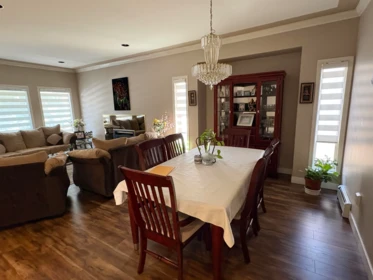 Kitchen Island Photo of 7719 147a Street, Surrey, BC