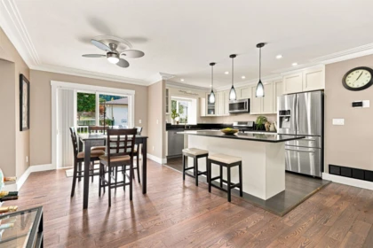 Kitchen Photo of 52 34250 Hazelwood Avenue, Abbotsford, BC