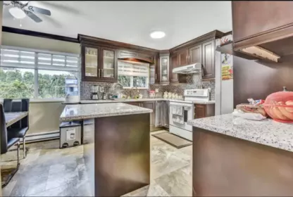 Breakfast Nook Photo of 12215 85a Avenue, Surrey, BC