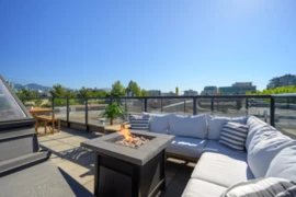 220 676 W 6th Avenue, Vancouver, BC