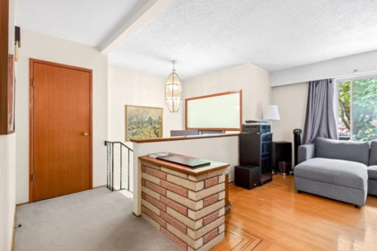 Dining Area Photo of 2175 Waverley Avenue, Vancouver, BC