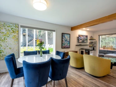 Kitchen Island Photo of 7211 N Fitzsimmons Road, Whistler, BC