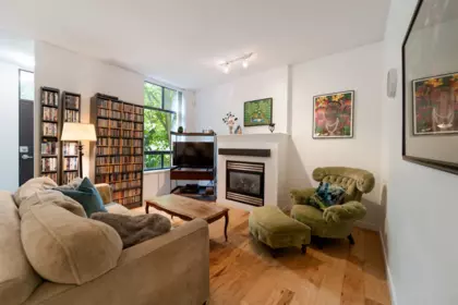 Dining Area Photo of 8 4333 Central Boulevard, Burnaby, BC