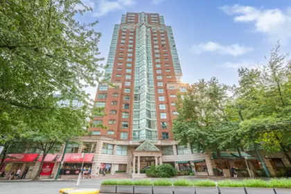 Swimming Pool Photo of 1903 909 Burrard Street, Vancouver, BC