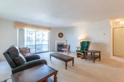 Breakfast Nook Photo of 238 2451 N Gladwin Road, Abbotsford, BC