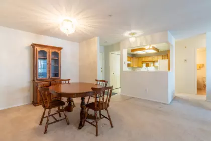Kitchen Photo of 238 2451 N Gladwin Road, Abbotsford, BC