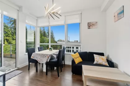 Kitchen Island Photo of 412 9150 University High Street, Burnaby, BC
