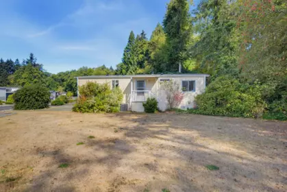 Front Yard Photo of 23 2270 196 Street, Langley, BC