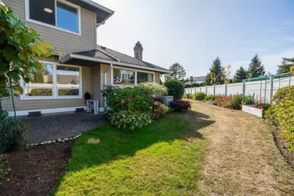 Aerial View of 118 15121 19 Avenue, Surrey, BC