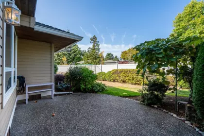 Community Amenities Photo (Clubhouse) of 118 15121 19 Avenue, Surrey, BC