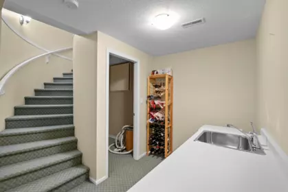 Laundry Room Photo of 9252 206 Street, Langley, BC
