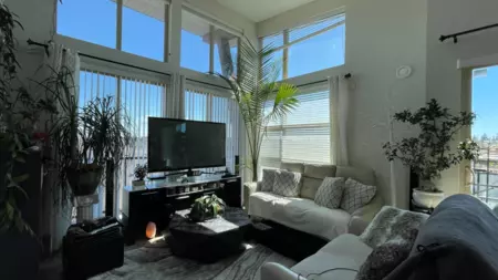 Entry Foyer Photo of 401 6688 120 Street, Surrey, BC