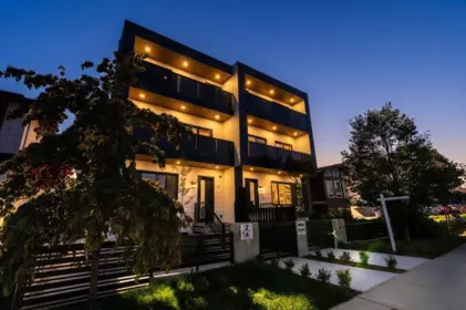 Outdoor Patio Photo of 2 3940 Eton Street, Burnaby, BC