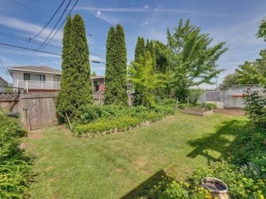 Front Yard Photo of 2087 E 26th Avenue, Vancouver, BC
