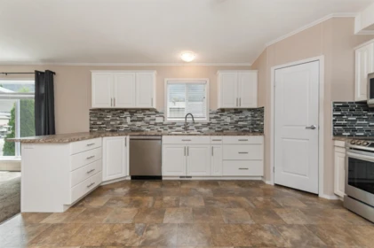 Kitchen Island Photo of 29 59060 Lougheed Highway, Agassiz, BC