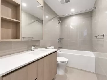 Primary Bathroom Photo of 1405 618 Carnarvon Street, New Westminster, BC