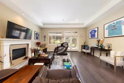 Entry Foyer Photo of 4988 Willow Springs Avenue, Delta, BC