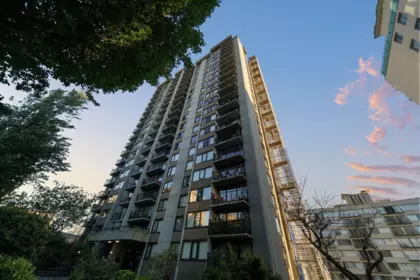 Swimming Pool Photo of 1207 1330 Harwood Street, Vancouver, BC