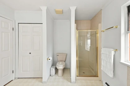 Powder Room Photo of 109 12163 68 Avenue, Surrey, BC