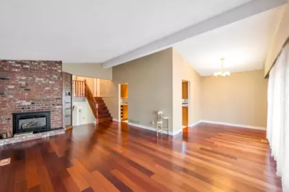 Powder Room Photo of 466 55 Street, Tsawwassen, BC