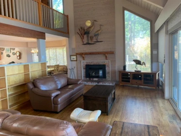 Basement Recreation Room Photo of 574 Arbutus Drive, Mayne Island, BC