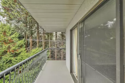Backyard Photo of 207 1544 Fir Street, White Rock, BC